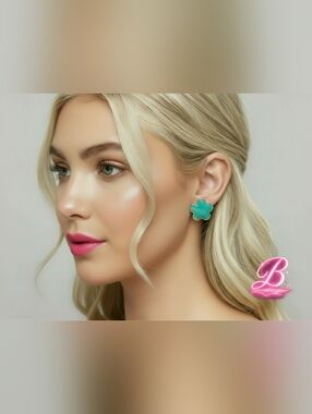 Green Flower Stud Earrings NWT